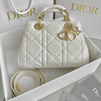 DIOR LADY 25 HANDBAG IN WHITE CALFSKIN