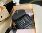 LOUIS VUITTON MULTI-POCHETTE BLACK CALFKIN 19CM CROSS BODY BAG