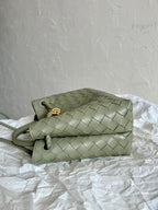 BOTTEGA VENETA SMALL ANDIAMO 25CM LIGHT GREEN LAMBSKIN