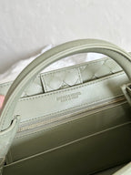BOTTEGA VENETA SMALL ANDIAMO 25CM LIGHT GREEN LAMBSKIN