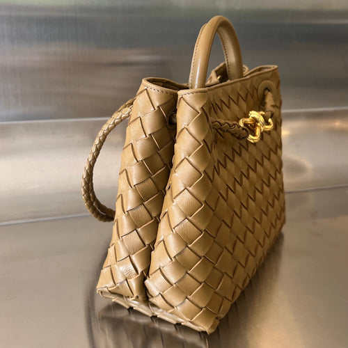 BOTTEGA VENETA SMALL ANDIAMO 25CM BROWN LAMBSKIN