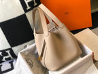 HERMES picotin lock 18 light beige togo ghw