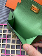 HERMES Kelly Pocket 13.5 Green Epsom Ghw