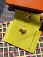HERMES Kelly Pocket 13.5 Lime Epsom Ghw