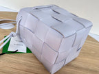 BOTTEGA VENETA SMALL CASSETTE BUCKET 18 IN PALE PURPLE CALFSKIN