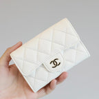 CHANEL FLAP CARD HOLDER 11.3 WHITE GRAINED CALFSKIN GOLD ICON