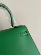 HERMES KELLY MINI 20 BAG IN EMERALD GREEN CALFSKIN WITH GOLD HARDWARE