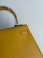 HERMES KELLY MINI 20 BAG IN DIJON YELLOW CALFSKIN WITH GOLD HARDWARE