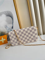 LOUIS VUITTON FÉLICIE POCHETTE 21 IN BLUE BEIGE DAMIER AZUR CANVAS GOLD HARDWARE