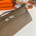 HERMES KELLY CUT 31 IN MOCHA BROWN CALFSKIN WITH SILVER HARDWARE