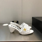 CHANEL DIAMOND-QUILTED 6 CM SANDALS IN WHITE LAMBSKIN