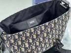 DIOR MEDIUM 31 BAG WITH STRAP IN BEIGE AND BLACK OBLIQUE JACQUARD AND CALFSKIN