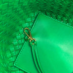 BOTTEGA VENETA SMALL CABAT 32 IN GREEN LAMBSKIN