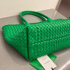 BOTTEGA VENETA SMALL CABAT 32 IN GREEN LAMBSKIN
