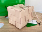 BOTTEGA VENETA SMALL CASSETTE BUCKET 18 IN LIGHT PINK CALFSKIN
