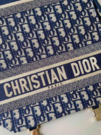 DIOR MEDIUM CAMP BAG 28 OBLIQUE BLUE EMBROIDERY