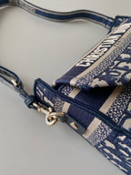 DIOR SMALL CAMP BAG 23 OBLIQUE BLUE EMBROIDERY