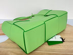 BOTTEGA VENETA ARCO TOTE 36 IN MANTIS GREEN CALFSKIN