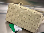 BOTTEGA VENETA MEDIUM 28 CASSETTE BEIGE LAMBSKIN