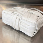 BOTTEGA VENETA CANDY ARCO TOTE 20 IN WHITE SOFT LAMBSKIN