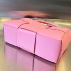 BOTTEGA VENETA SMALL ARCO TOTE 30 IN WEWAK PINK LAMBSKIN