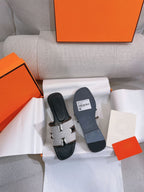 HERMES 0RAN SANDAL BLACK CANVAS