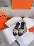 HERMES 0RAN SANDAL BLACK CANVAS