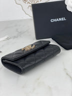 CHANEL FLAP CARD HOLDER 11 BLACK GRAINED CALFSKIN GOLD ICON