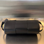 BOTTEGA VENETA CYLINDER CASSETTE 30 IN BLACK CALFSKIN