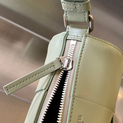 BOTTEGA VENETA SMALL CYLINDER CASSETTE 21 IN TRAVERTINE CALFSKIN