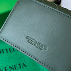 BOTTEGA VENETA INTRECCIATO BUSINESS 11 EMERALD GREEN CALFSKIN CARD CASE