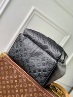 LOUIS VUITTON DISCOVERY PM BACKPACK 38 IN BLACK MONOGRAM LAMBSKIN