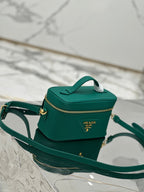 PRADA VANITY CASE 18 IN EMERALD GREEN GRAINED CALFSKIN GOLD HARDWARE
