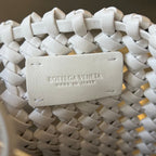 BOTTEGA VENETA SARDINE 29 BAG IN WHITE LAMBSKIN