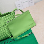 BOTTEGA VENETA Mini Cabat 20cm Green Lambskin Ghw