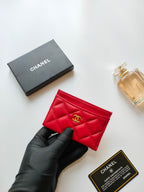 CHANEL CARD HOLDER 11.2 RED CALFSKIN GOLD ICON