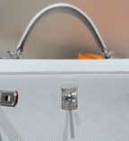 HERMES KELLY 25CM IN GRIS PERLE EPSOM CALFSKIN PALLADIUM HARDWARE