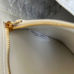 BOTTEGA VENETA SMALL ANDIAMO 29 IN WHITE LAMBSKIN