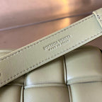 BOTTEGA VENETA MINI CASSETTE 18 IN WHITE CREAM LAMBSKIN