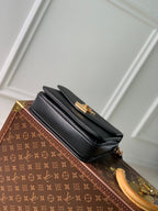 LOUIS VUITTON OXFORD 22 IN BLACK LAMBSKIN GOLD HARDWARE