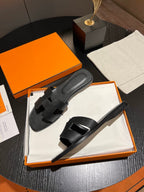 HERMES 0RAN SANDAL Leather Black