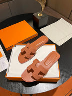 HERMES 0RAN SANDAL Leather Carrot