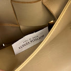 BOTTEGA VENETA SMALL 22 CASSETTE IN BEIGE LAMBSKIN