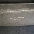 BOTTEGA VENETA ARCO 36 BAG IN BLACK LAMBSKIN