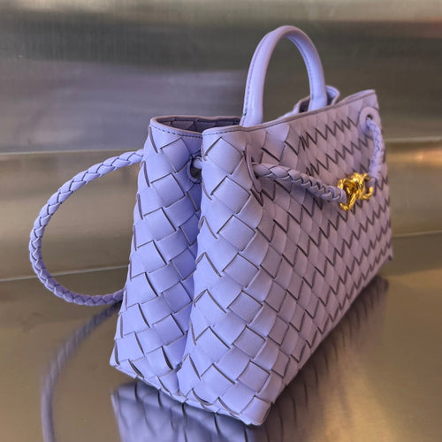 BOTTEGA VENETA SMALL ANDIAMO 29 IN LIGHT PURPLE LAMBSKIN