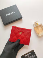 CHANEL ZIPPED CARD HOLDER 11.5 RED GRAINED CALFSKIN GOLD ICON