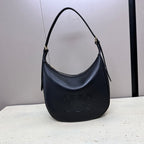 CELINE MEDIUM 30 HELOÏSE BAG CUIR TRIOMPHE IN BLACK SUPPLE CALFSKIN