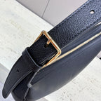 CELINE MEDIUM 30 HELOÏSE BAG CUIR TRIOMPHE IN BLACK SUPPLE CALFSKIN