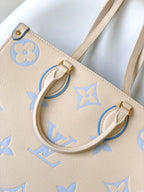 LOUIS VUITTON ONTHEGO MM 35CM CREAM BLUE
