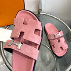 HERMES Chypre Sandal Pink Suede